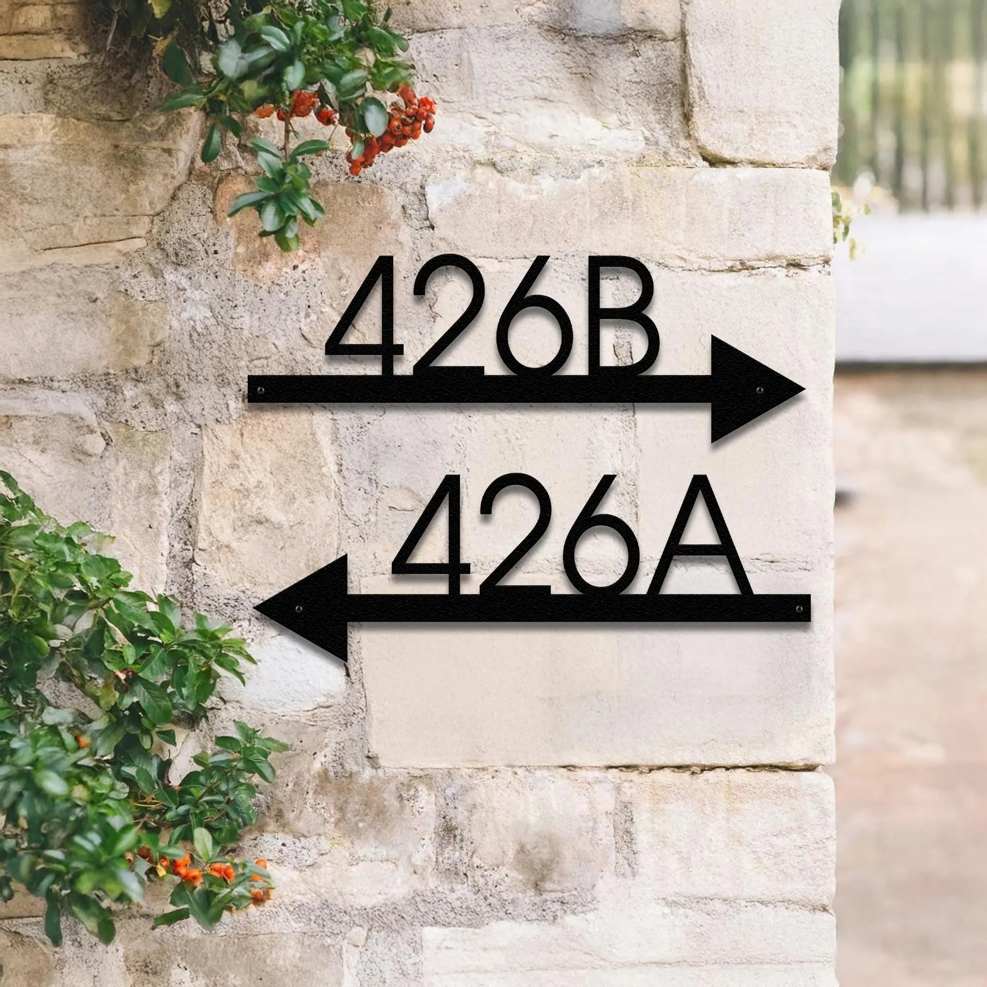 Metal Arrow Sign with House Nu - Address Home Office avaliação e preço